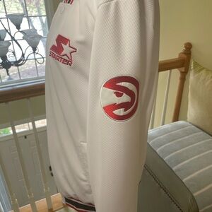 Authentic NBA Atlanta Hawks White and Red Starter Jacket-NWT